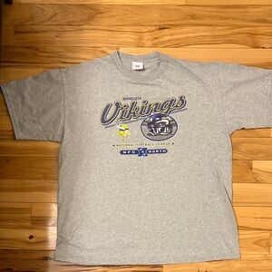 Men’s Retro Y2K Vikings T-Shirt (XL)